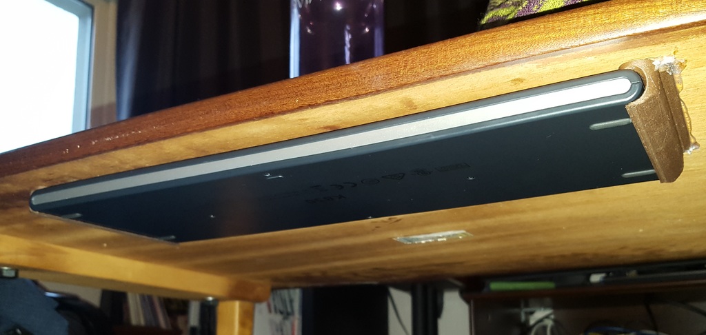 Logitech K830 mount