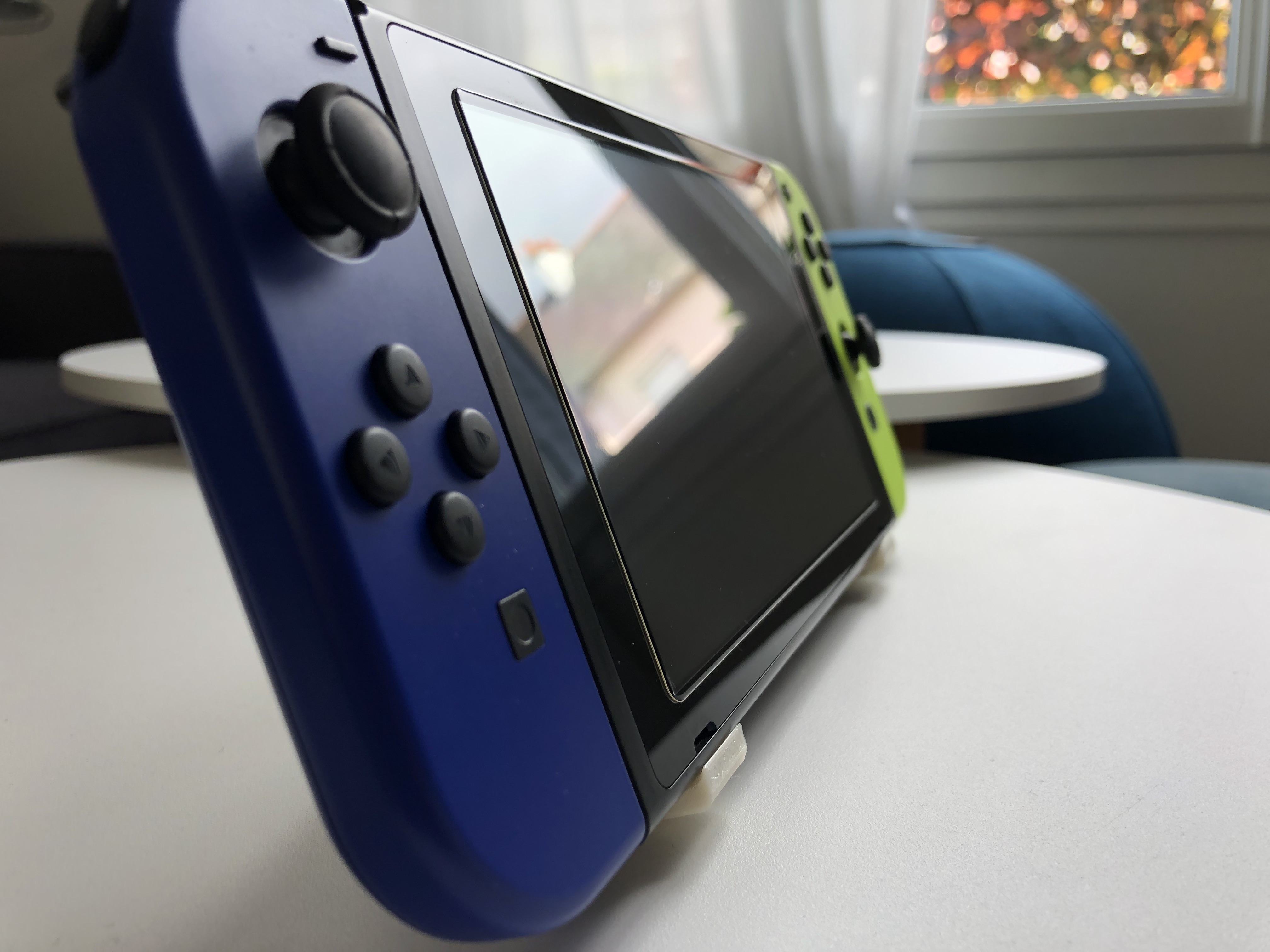 Miniatura 2 do modelo 3D Nintendo Switch stand with flaps