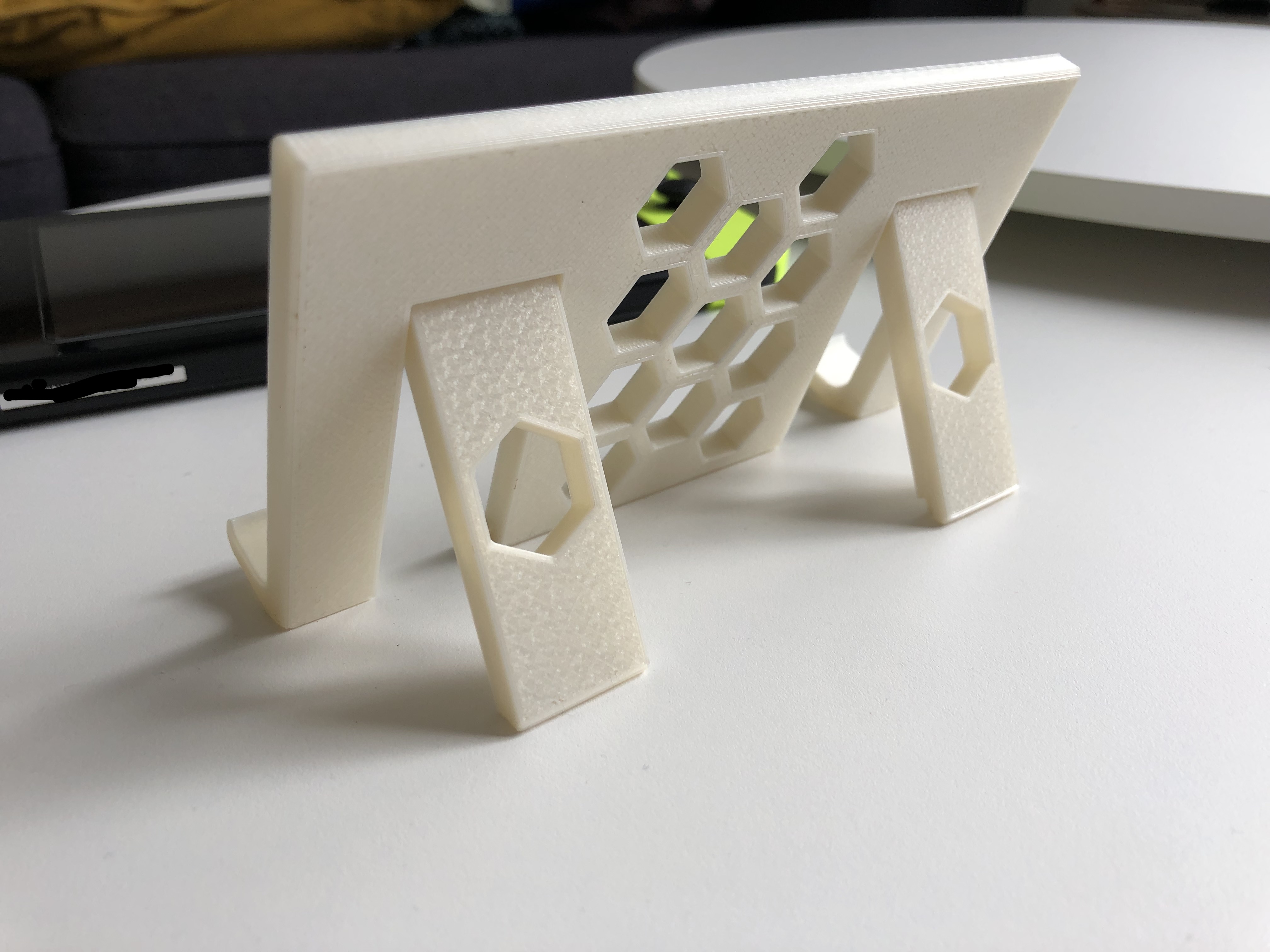 Miniatura 4 do modelo 3D Nintendo Switch stand with flaps