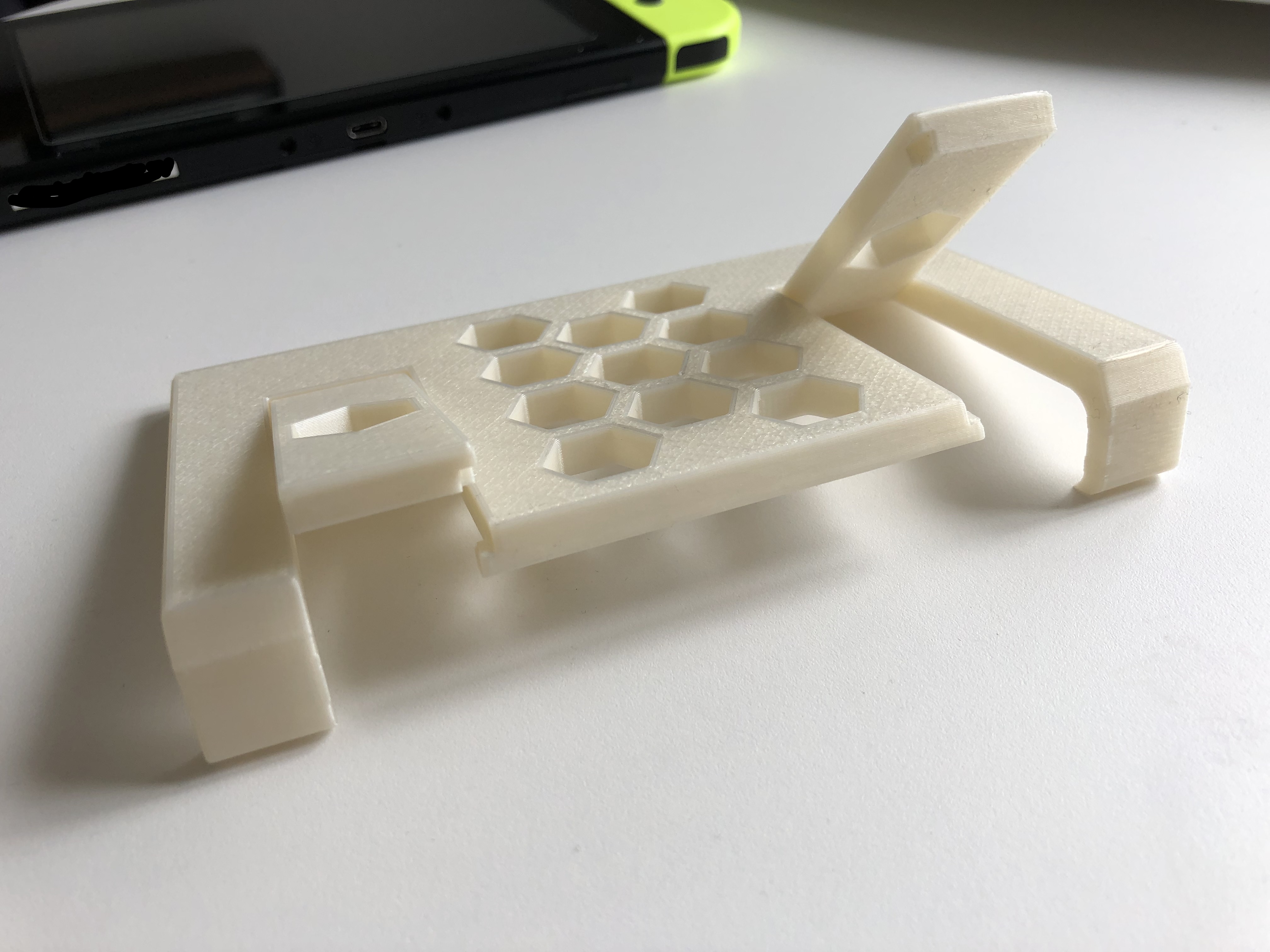 Miniatura 6 do modelo 3D Nintendo Switch stand with flaps