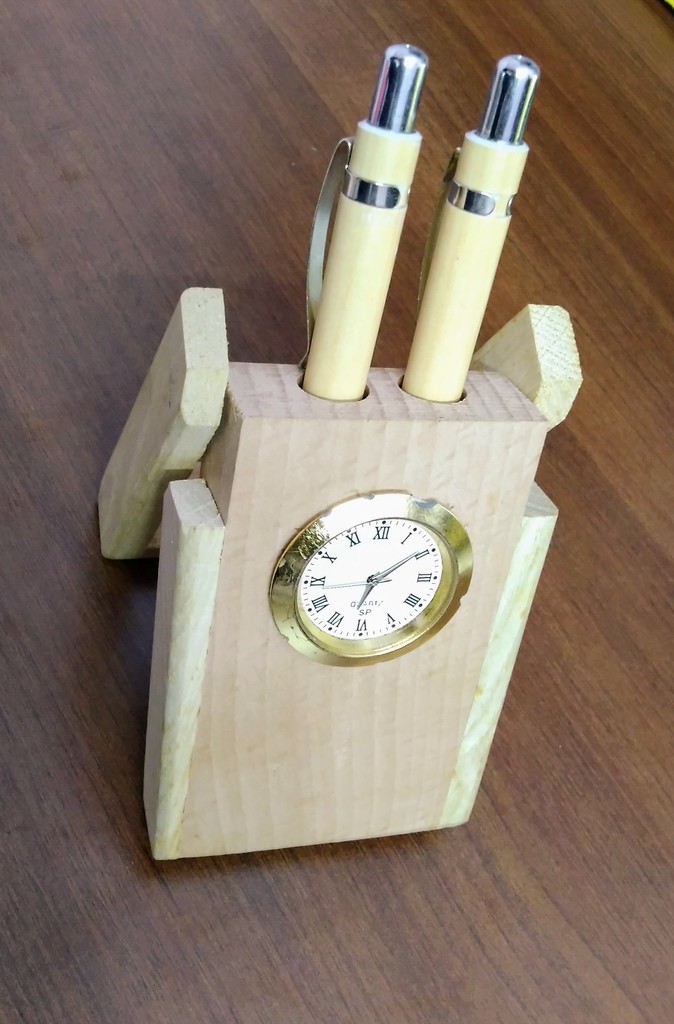 fancy pen holder