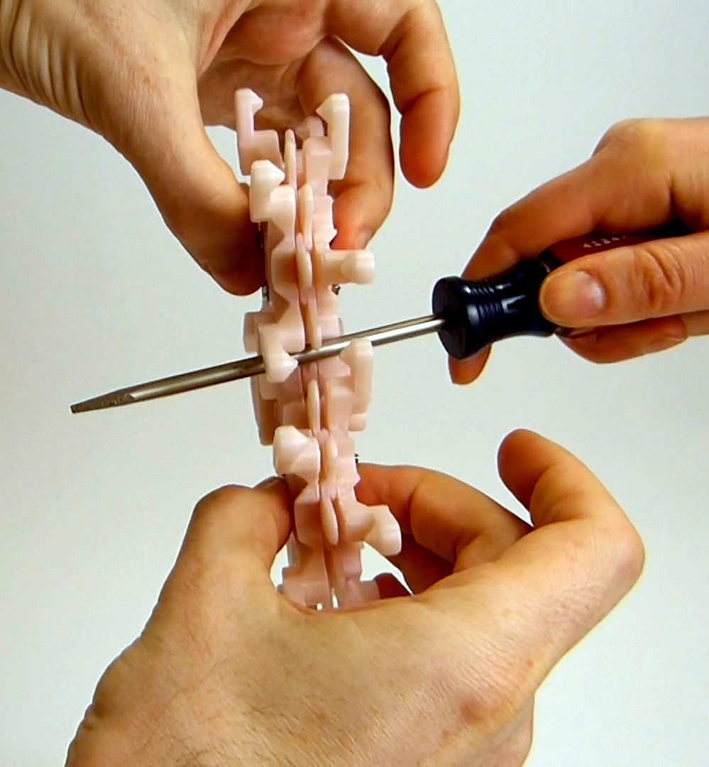 Miniatura 4 do modelo 3D Gripping gears