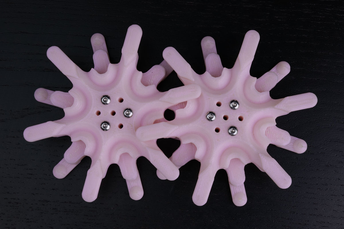 Gripping gears