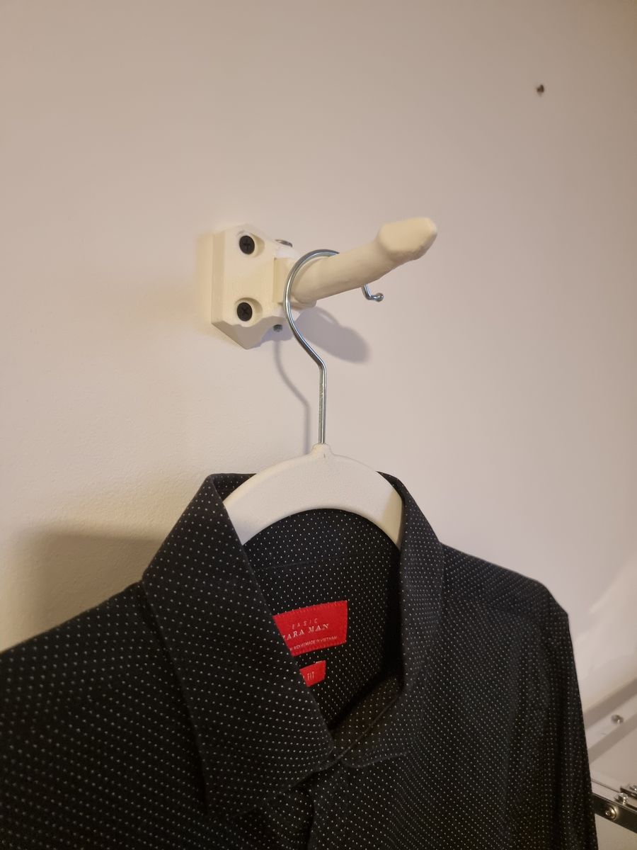 Foldable hanger