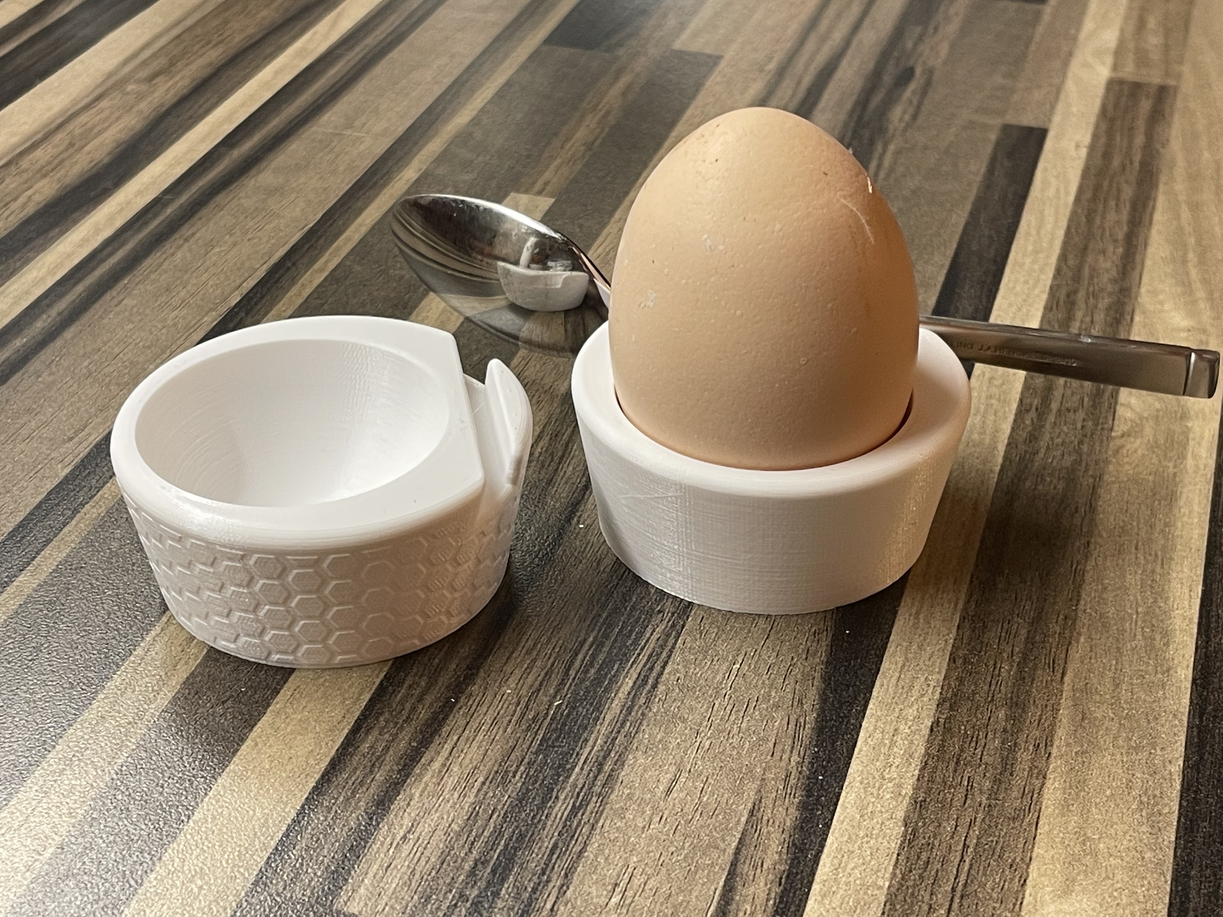 egg cup (+ Fusion360 file)