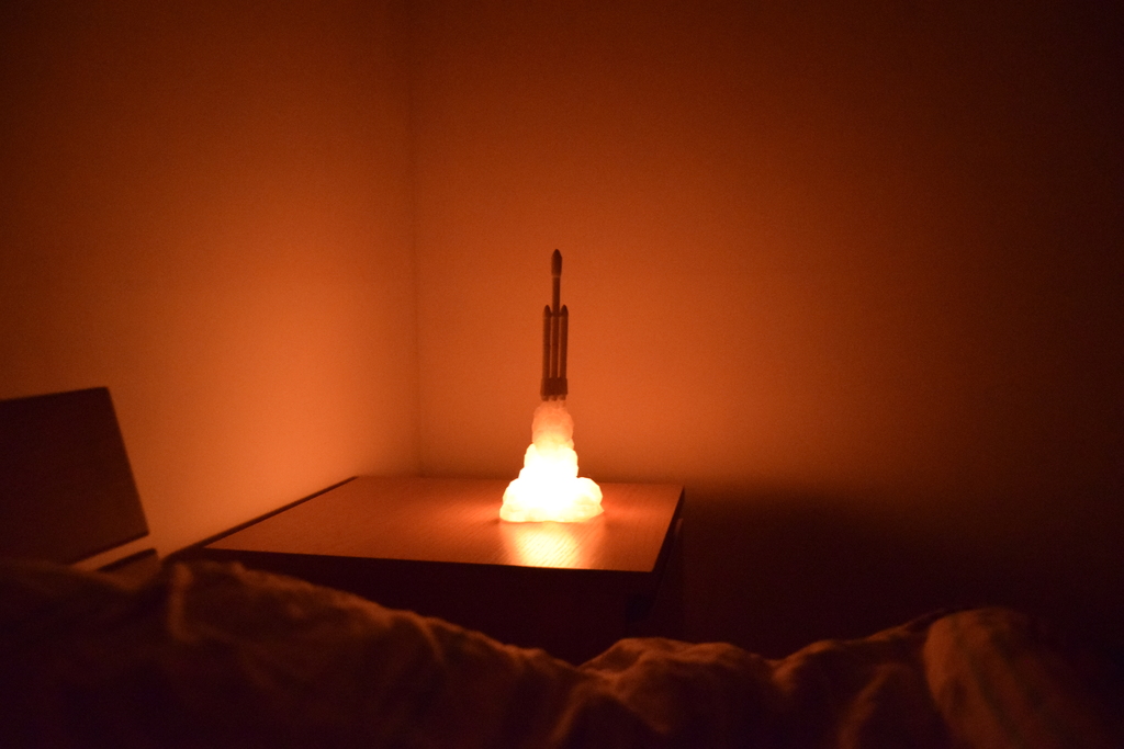 Low poly Falcon Heavy night light