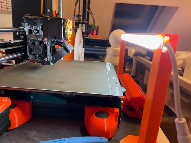 Basic free standing light bar