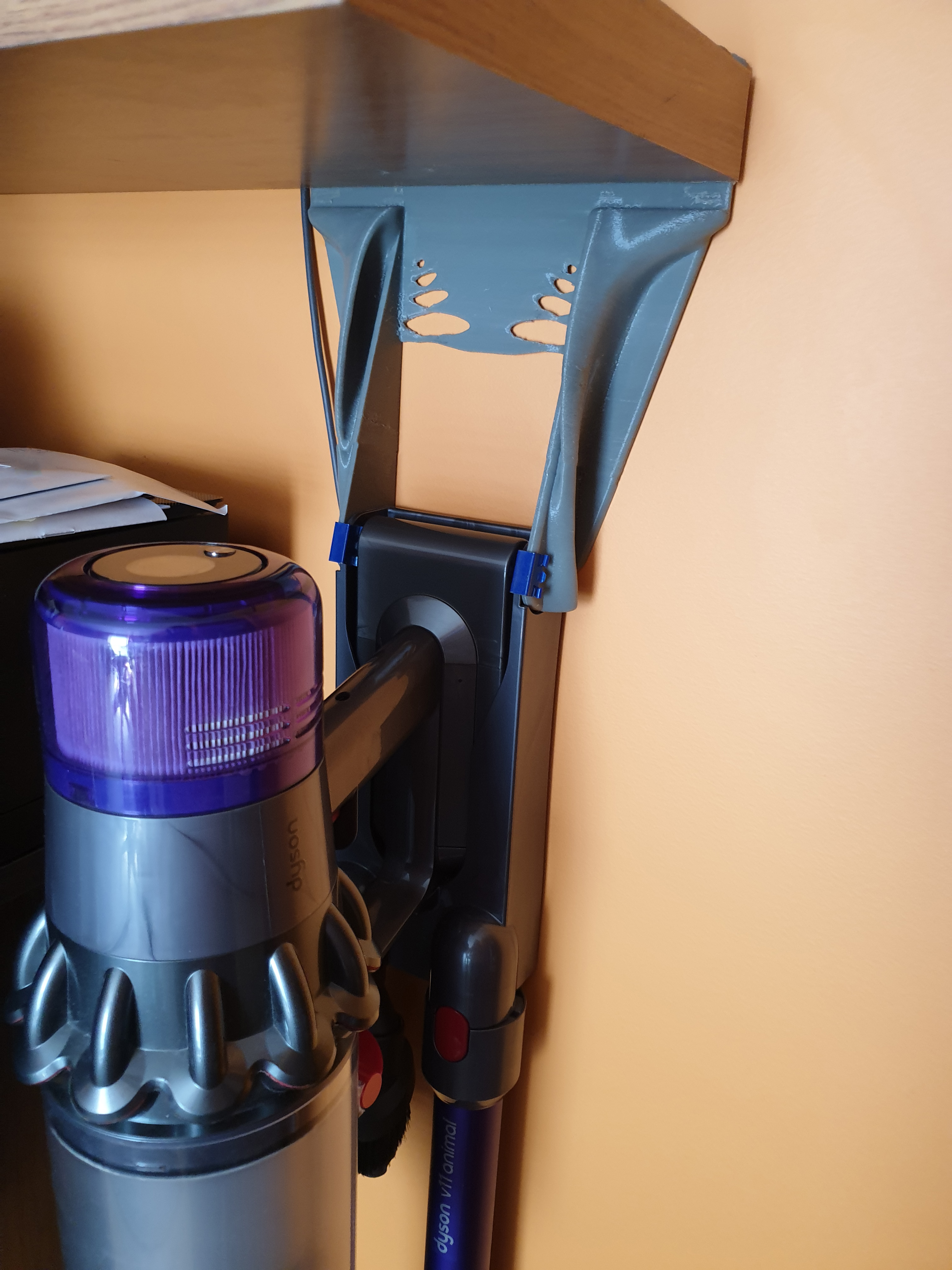 No-Drill Dyson V11 Wall mount