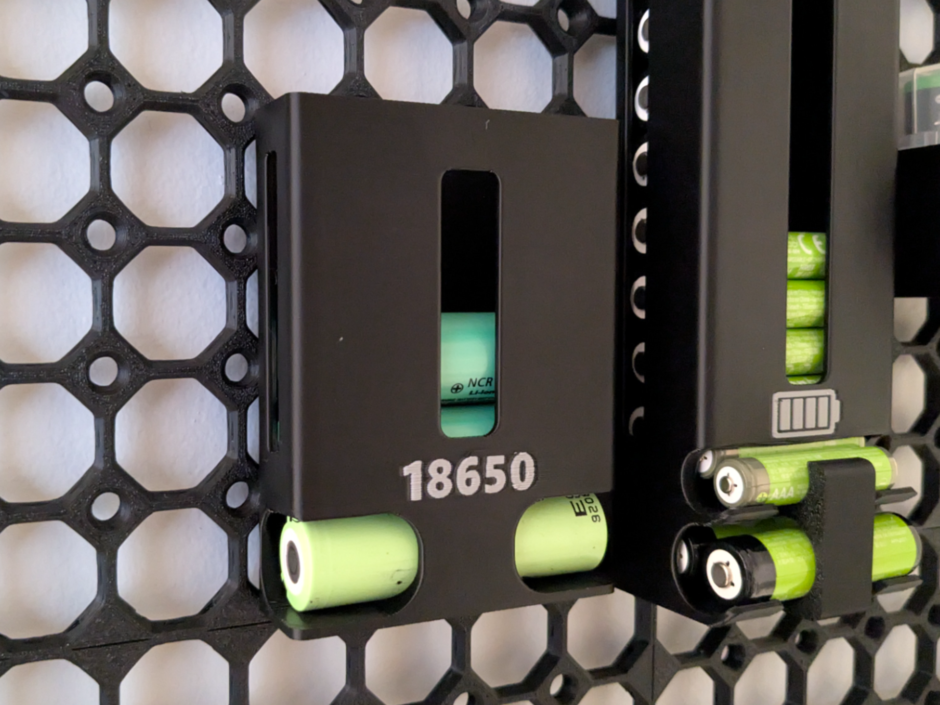 18650 Battery Dispenser for Multiboard