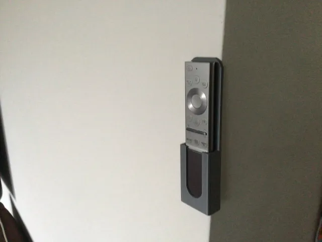 Remote holder with magnets Samsung