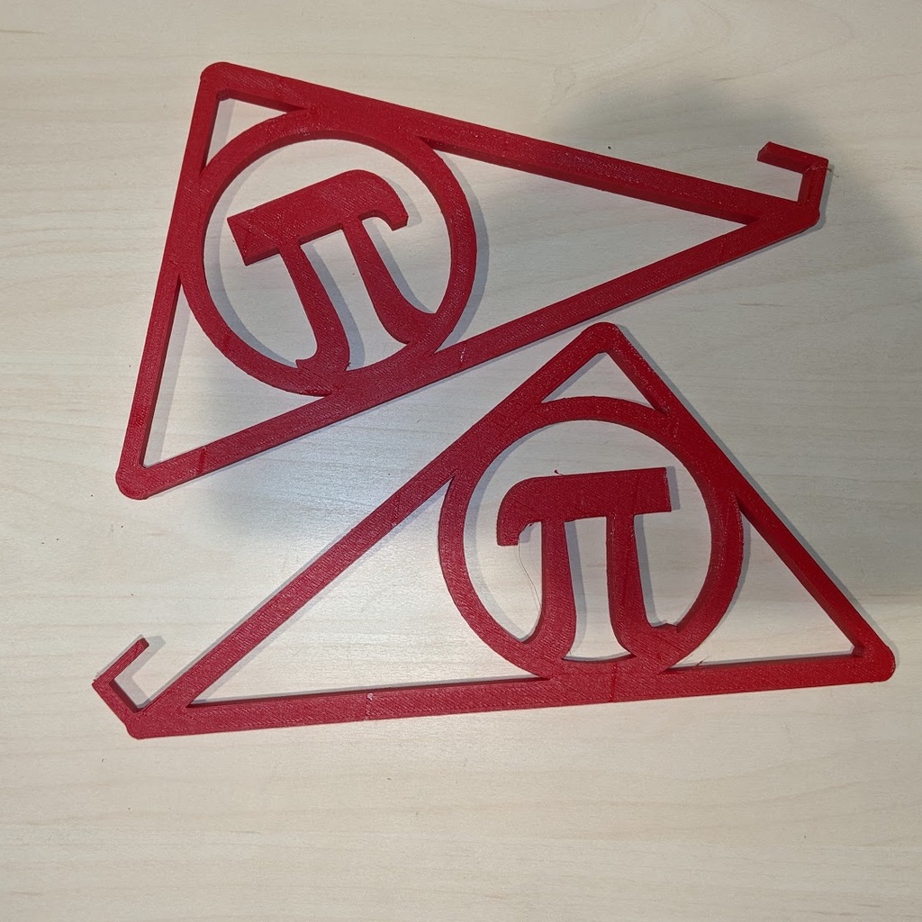 Macbook stand w/Pi