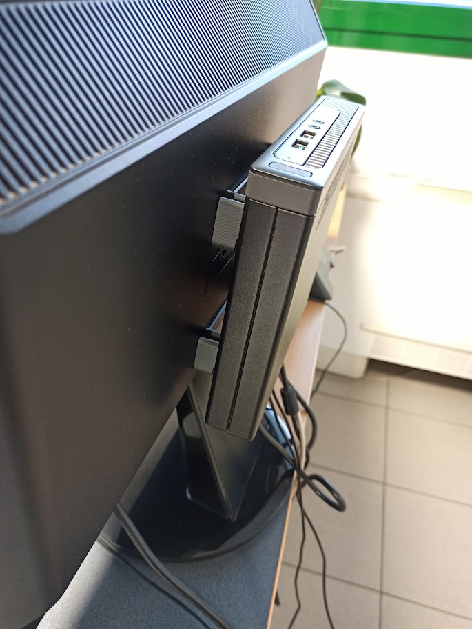 Vesa mount for mini PC