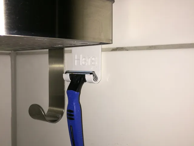 IKEA GRUNDTAL Shaver Holder w/ Text (customizable)