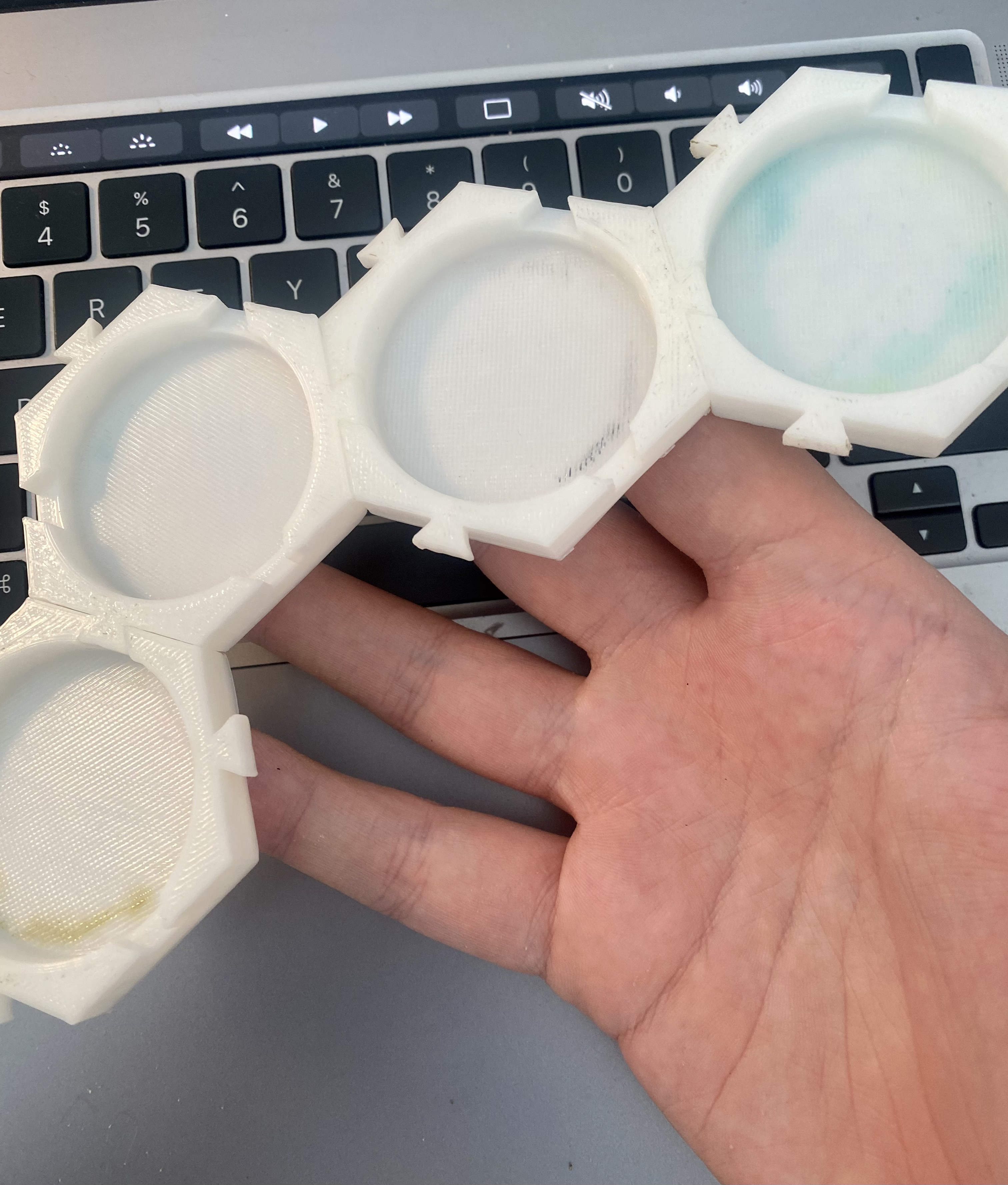 Miniatura 3 do modelo 3D Interlocking coasters (leak preventing, hexagonal)