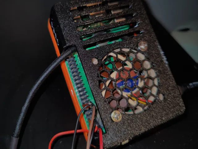 GPIO accessable Raspberry Pi 3B/+ case with fan
