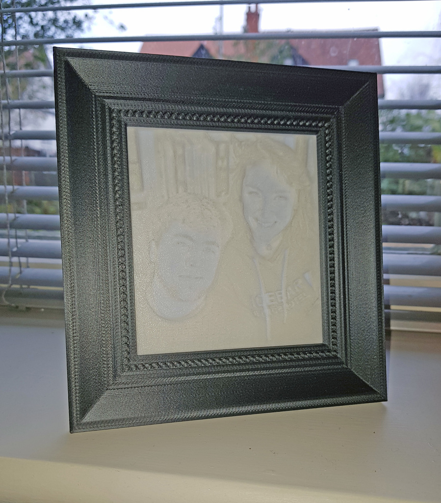 Open Picture Frame for Lithophane Images