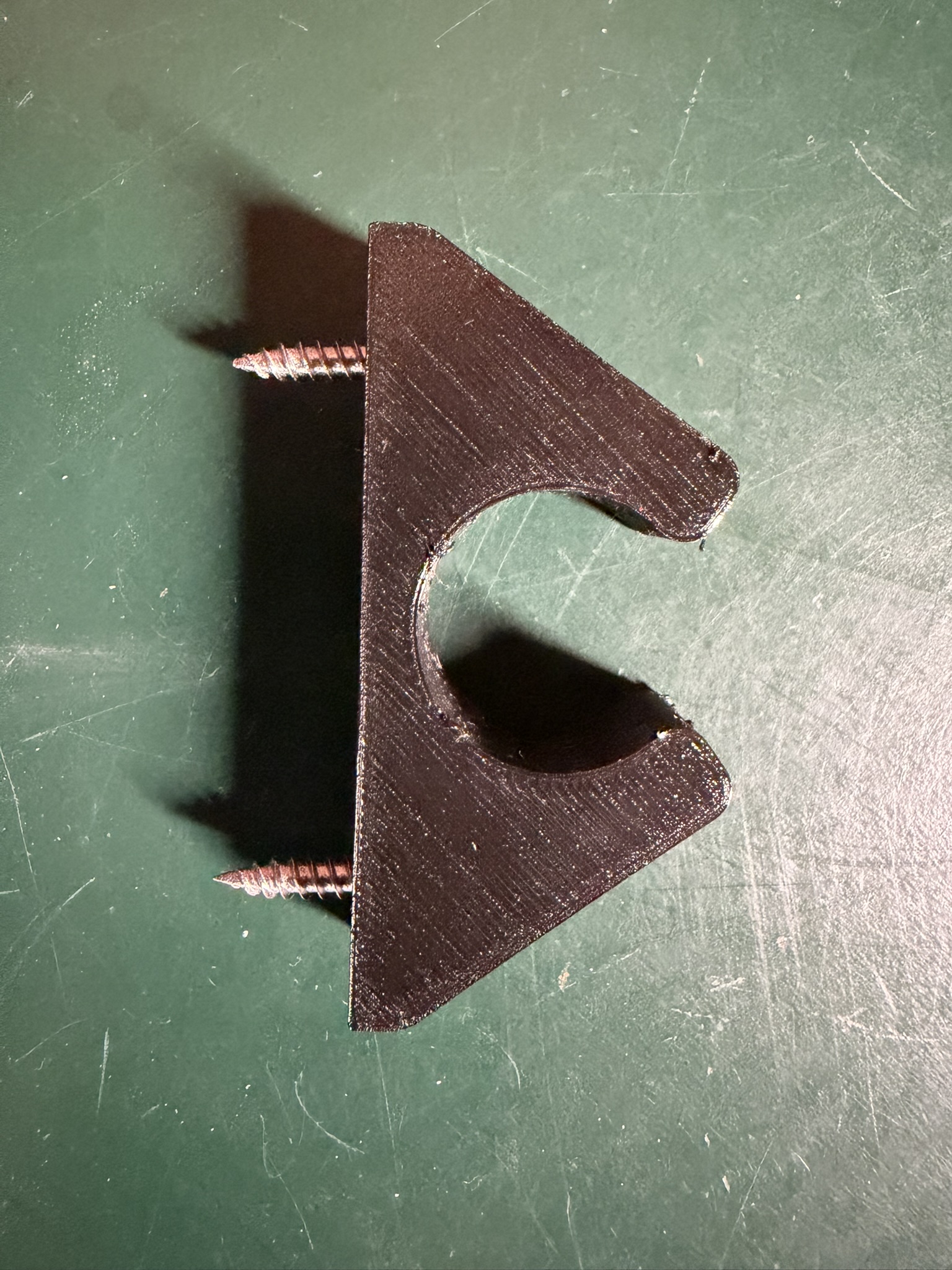 Parametric TPU Pipe/Pole Grip Holder