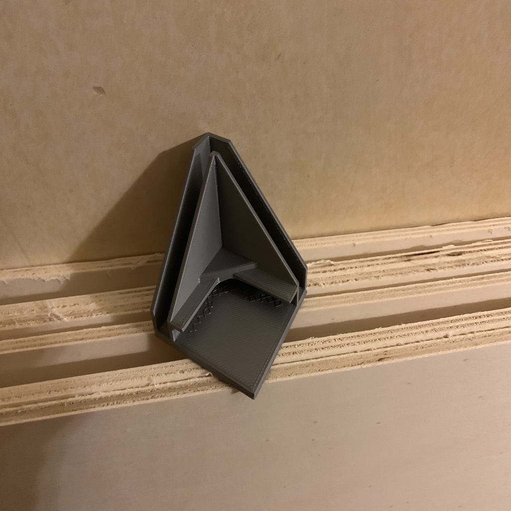 Corner for enclosure