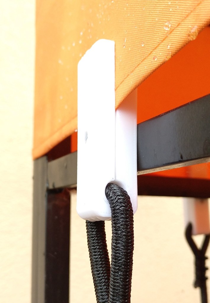Pavilion / Tablecloth Clamp with rope hole