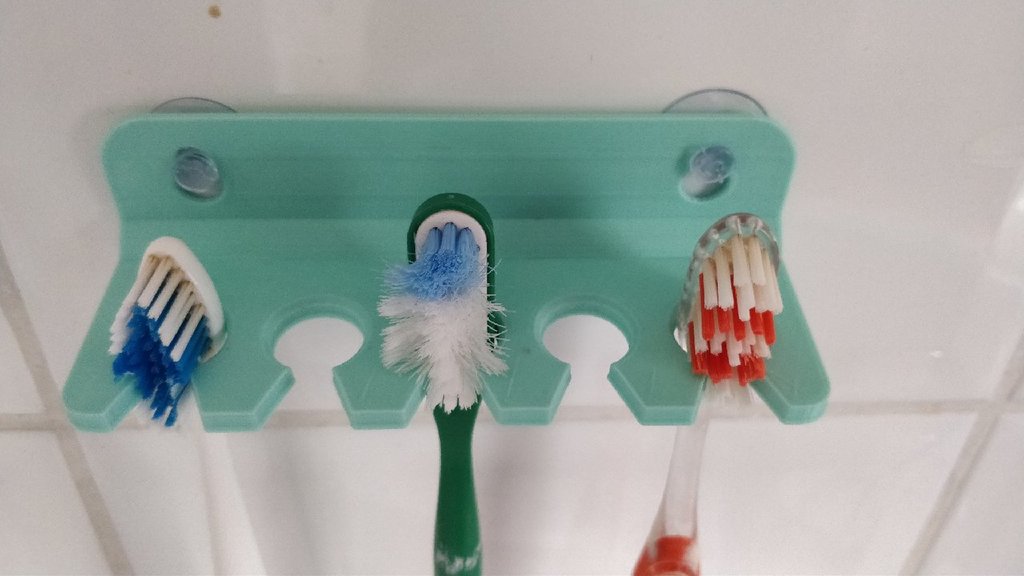 Toothbrush Holder (suction cups) by Gp2mv3 Download free STL model