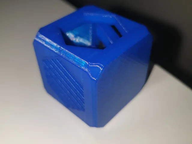 Flat bottom 'Helix Test Cube' - Extrutim