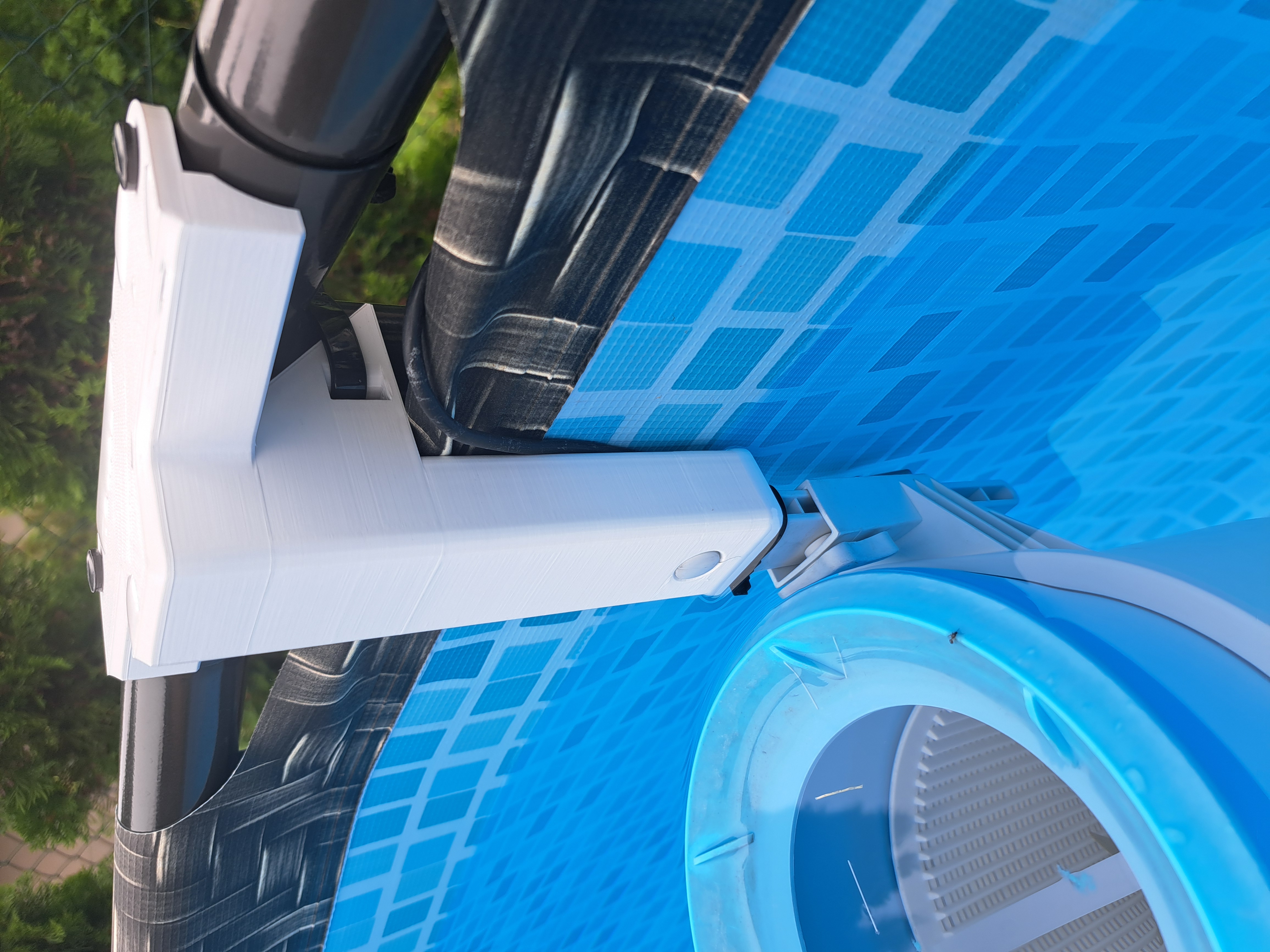 pool skimmer holder — thumbnail 2