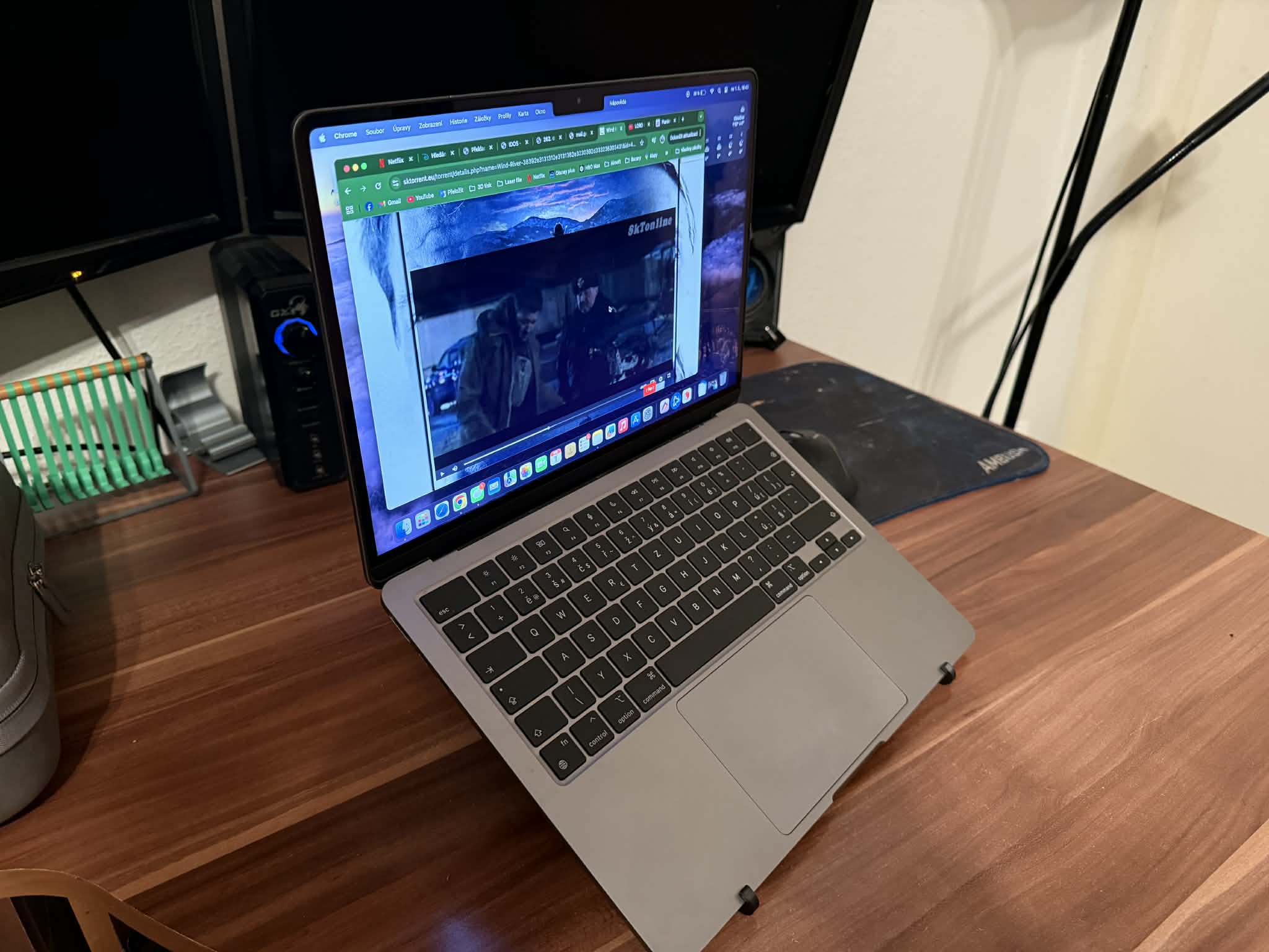 Stand for Apple MacBook Air