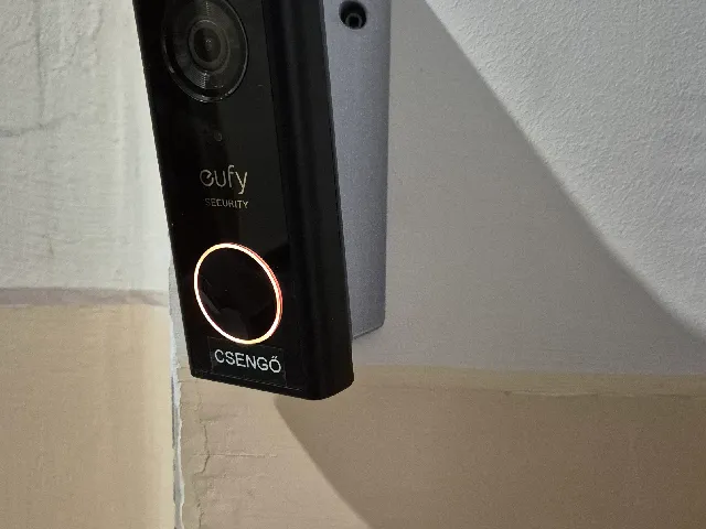 Eufy doorbell 2k battery console 30 degree right 10 degree tilt