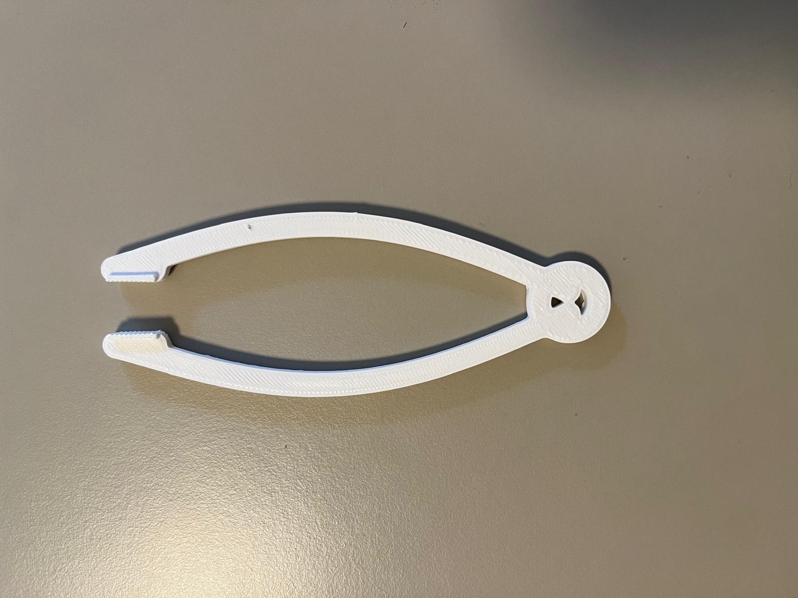 3D Printed Monolithic Flexure Tweezers