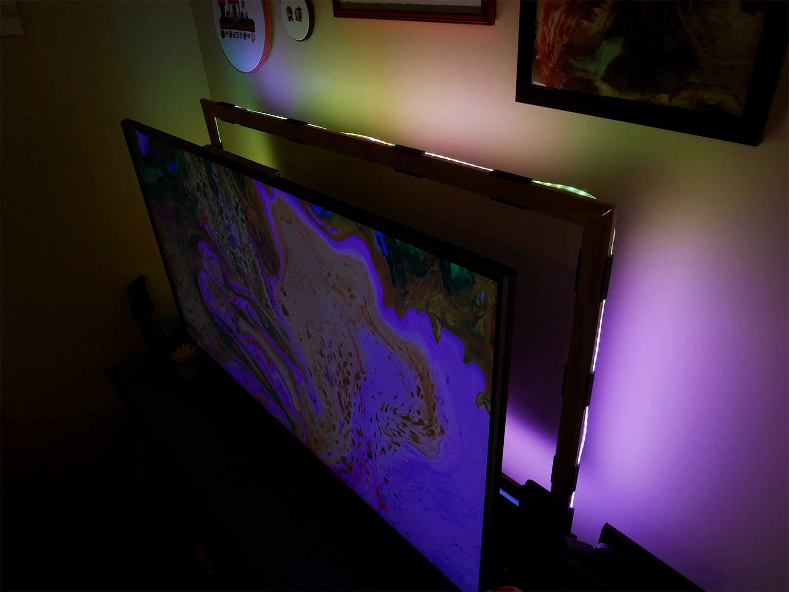 Frame and NeoPixel Mounts for HyperHDR