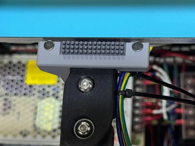 Voron Trident Nozzle Wiper R1 + R2