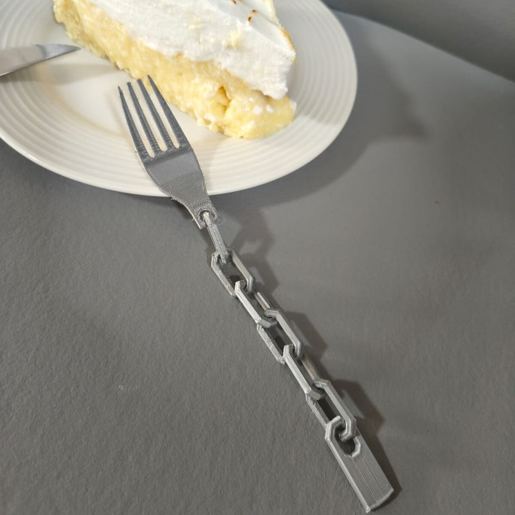 Chained Fork Prank — miniatura 2