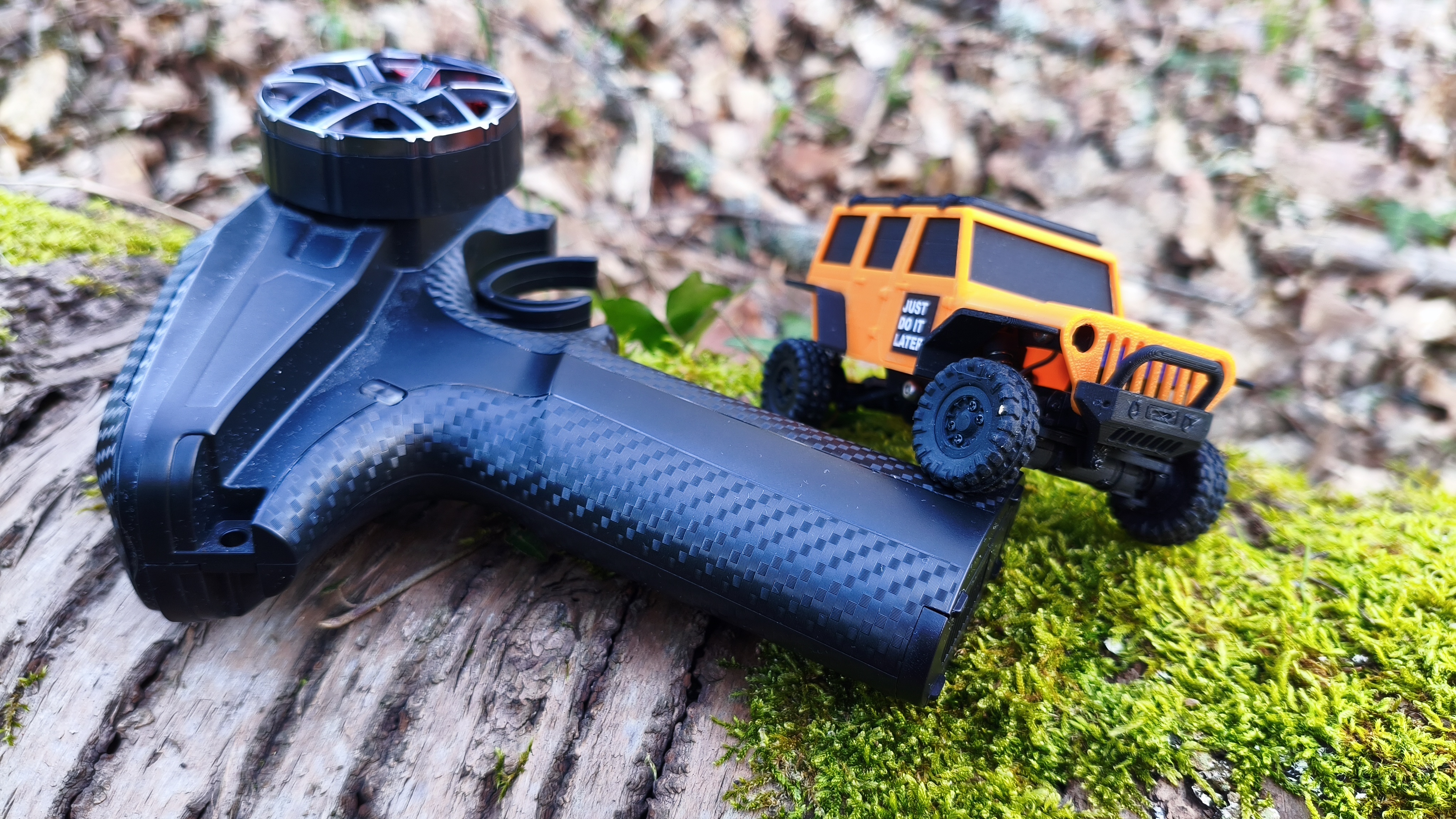 1/43 RC Small Crawler : “the smawler”