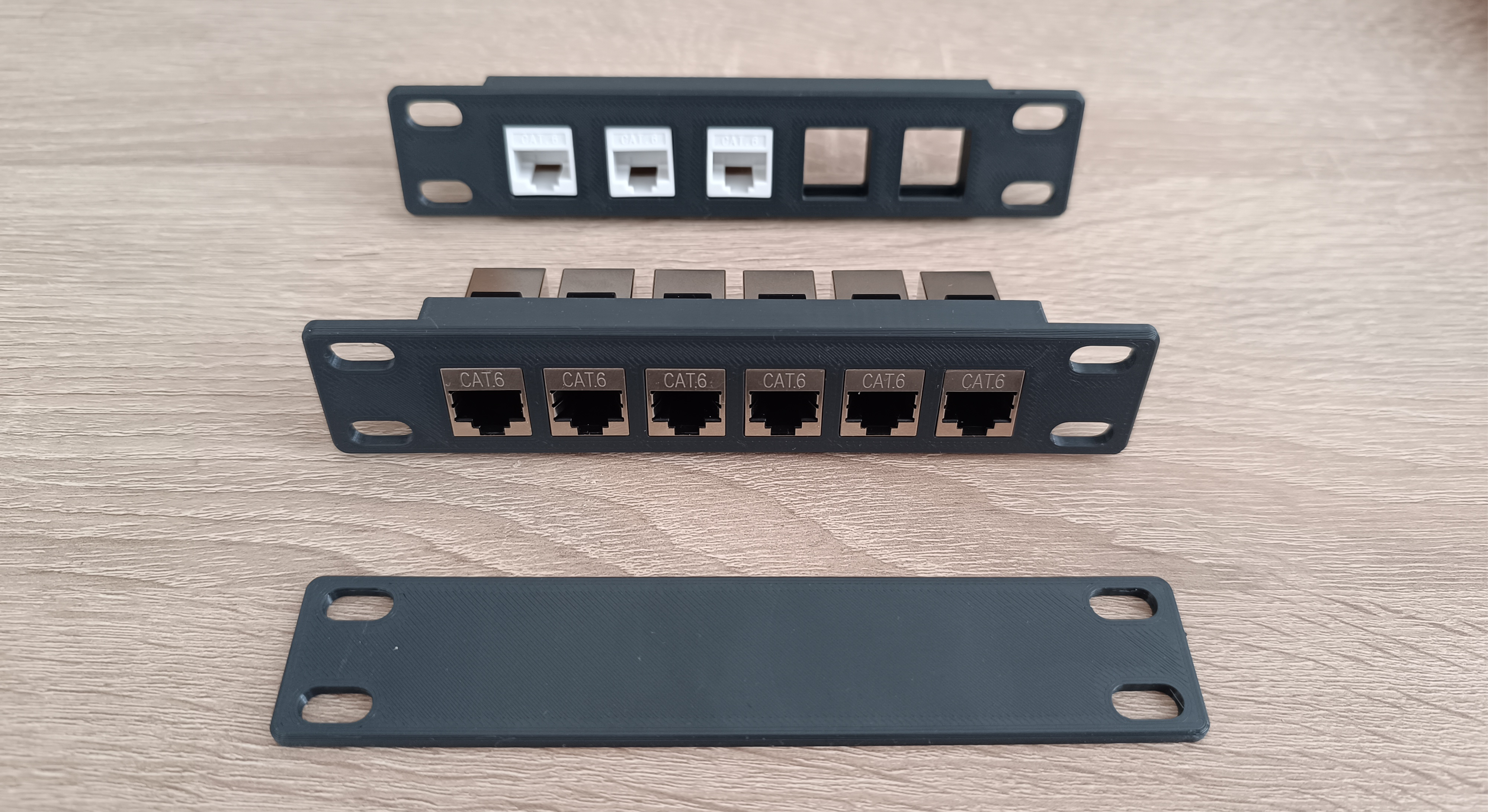 MiniRack 6-inch Blank Keystone Patch Panel