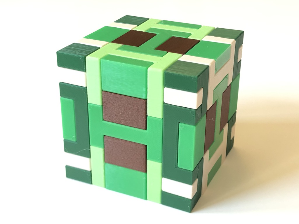 Moira's Cube - Interlocking puzzle by Alfons Eyckmans