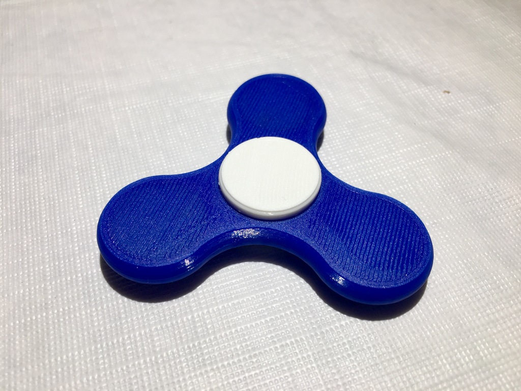 Penny Tri Spinner (Pennies encased inside)