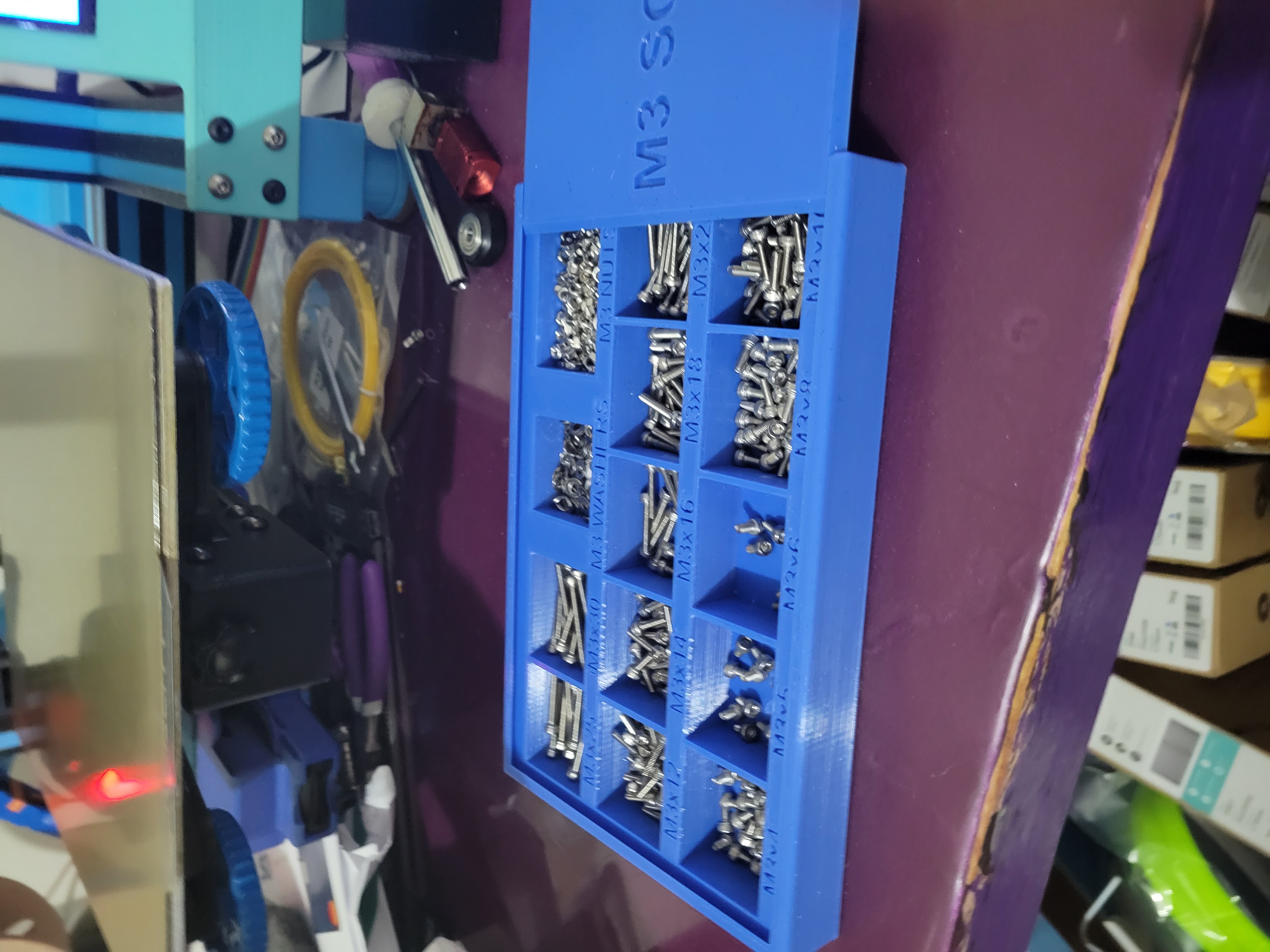 Miniatura 2 do modelo 3D M3 Screw Box