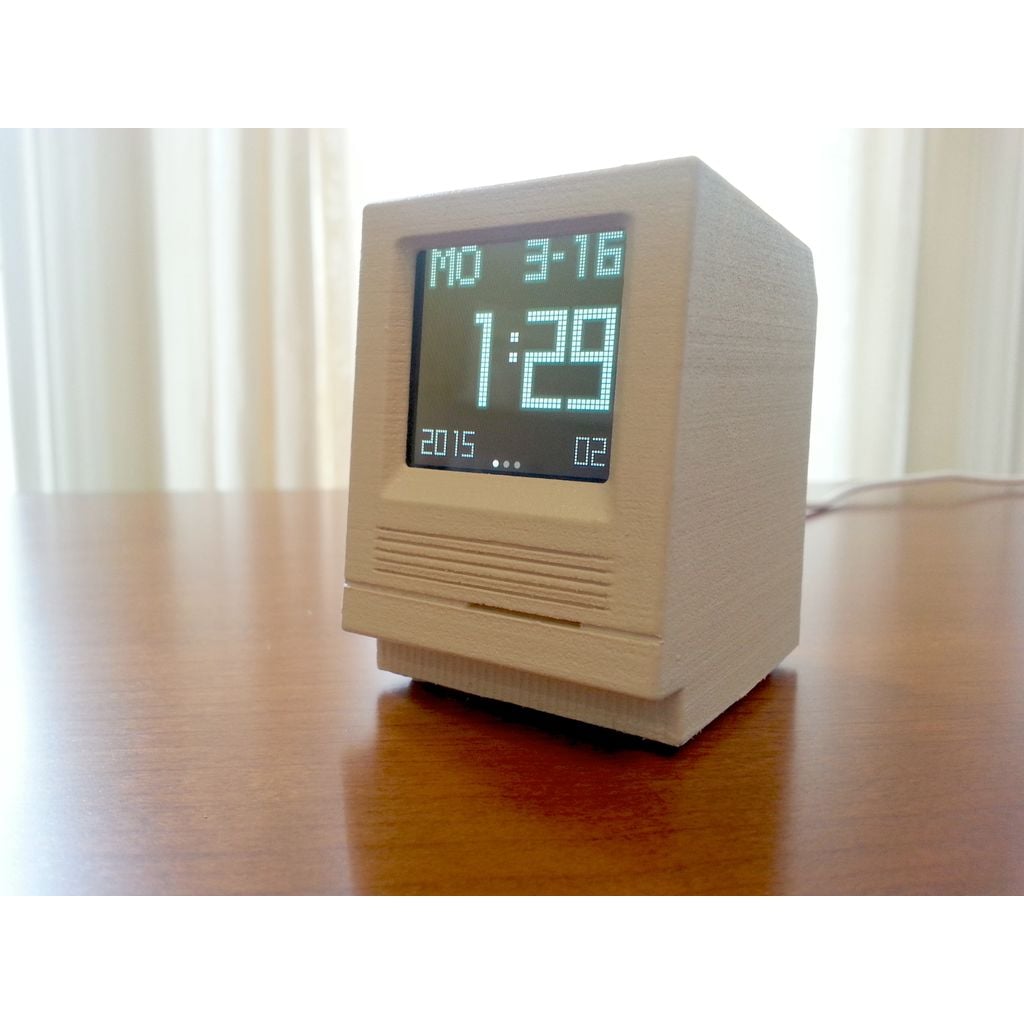 Mac SE/30 iPod Nano Dock