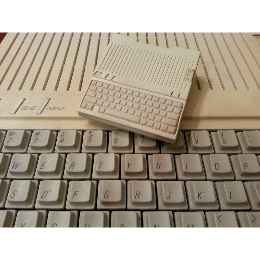 Miniatura 5 do modelo 3D Apple IIc Raspberry Pi case - Model A+