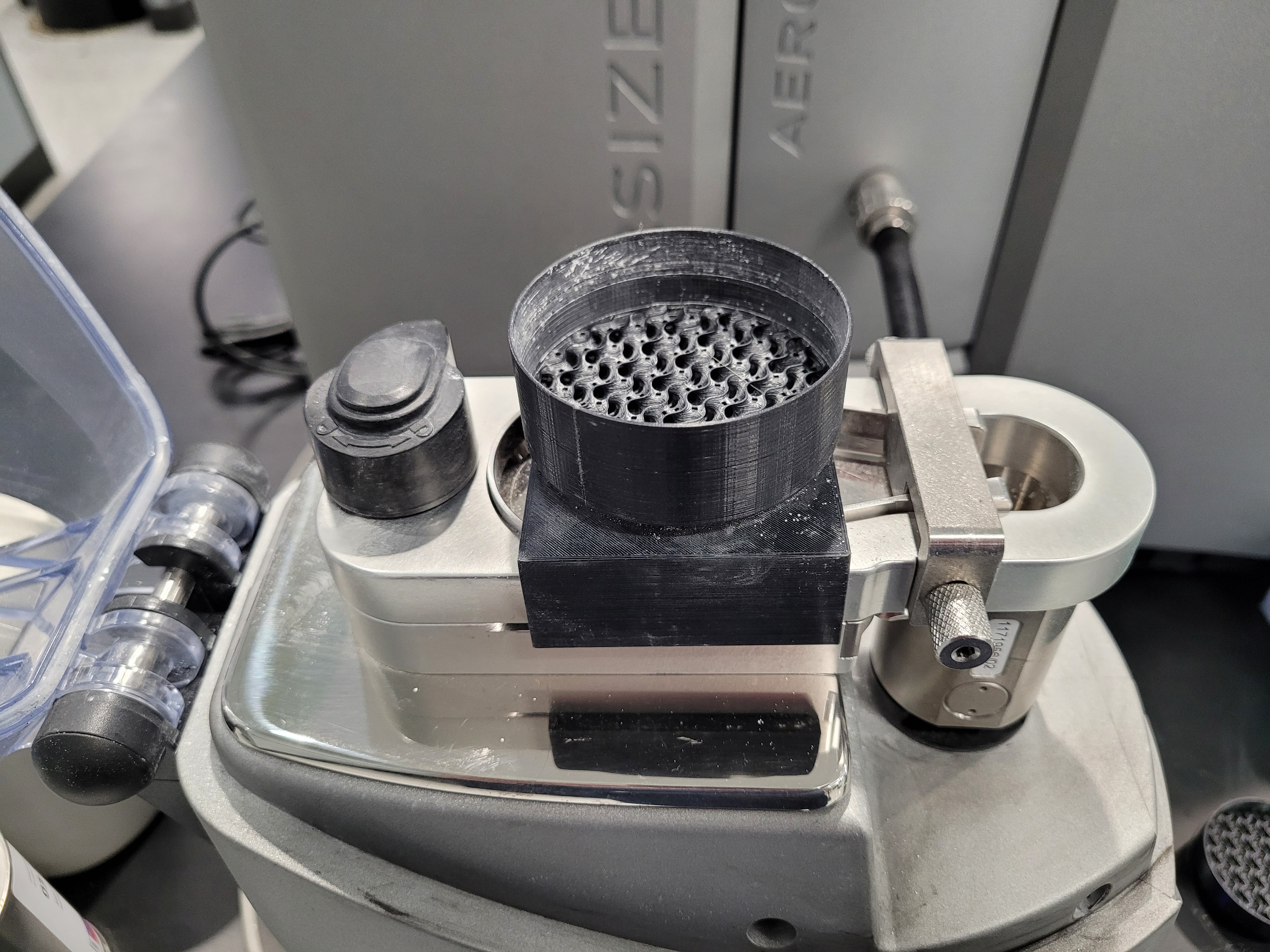 Particle Analysis Mesh Funnel