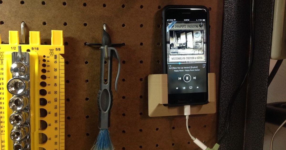 Larger iPhone Pegboard Holder by MeesterEd Download free STL model