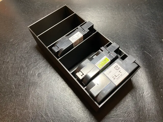 Organizer for 6 Brother P-Touch large TZ/TZe tapes