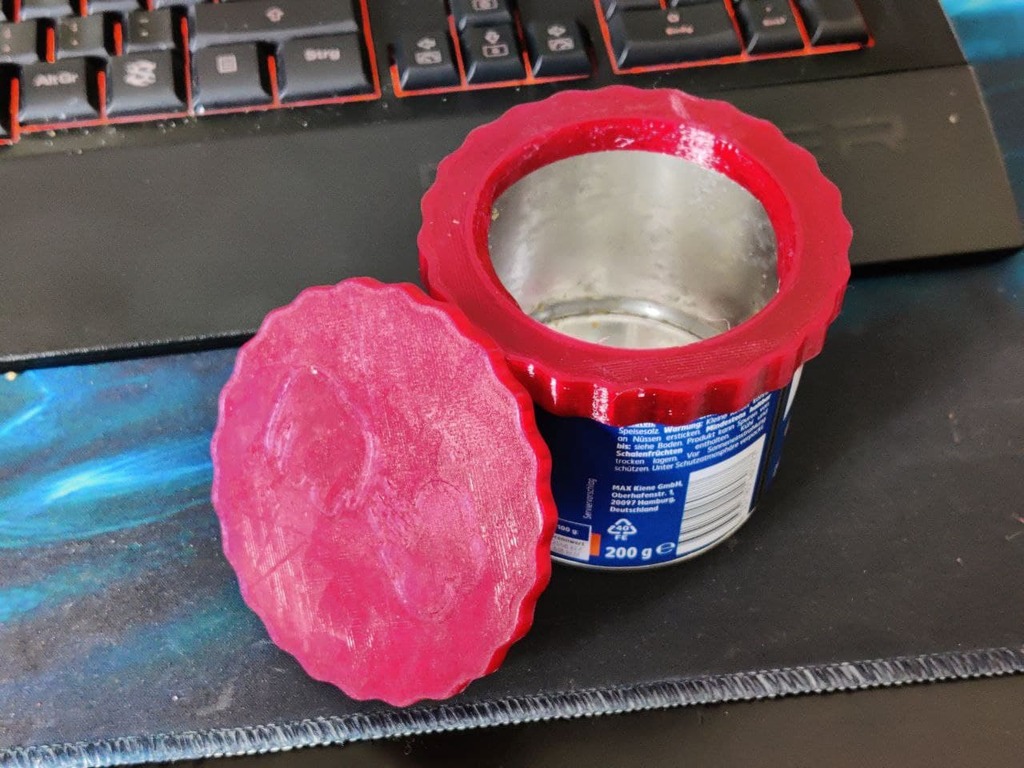 Screwable Peanut Can Lid