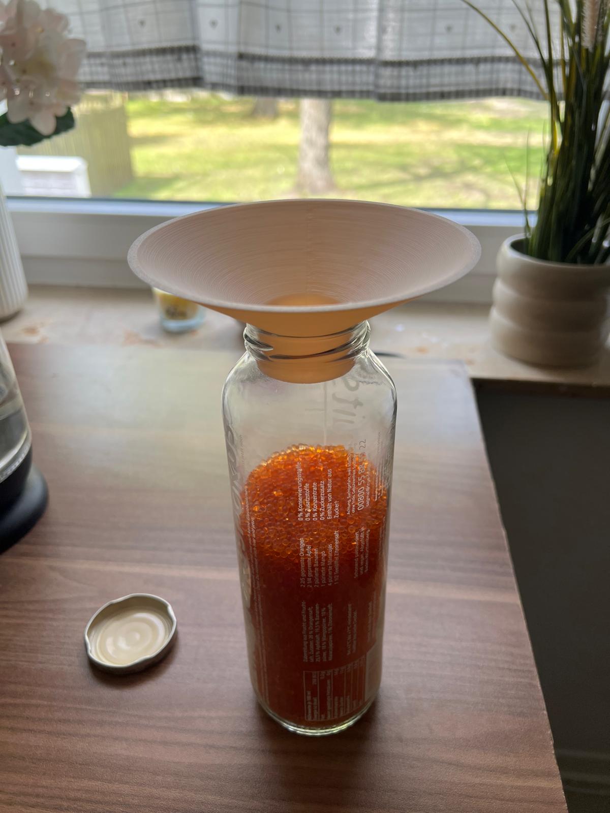 True Fruits Bottle 750ml Funnel