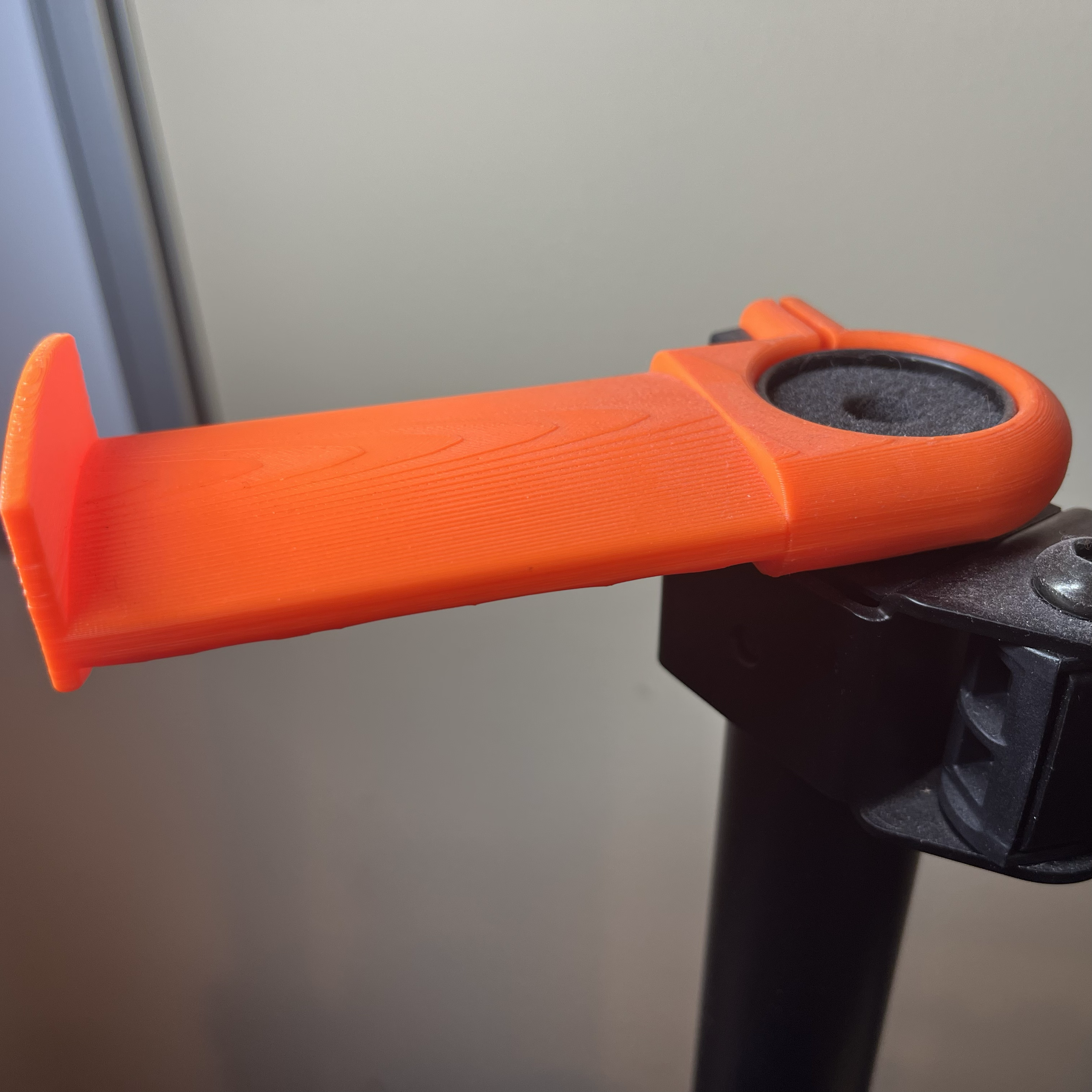 Headphone Holder for Monitor Arm