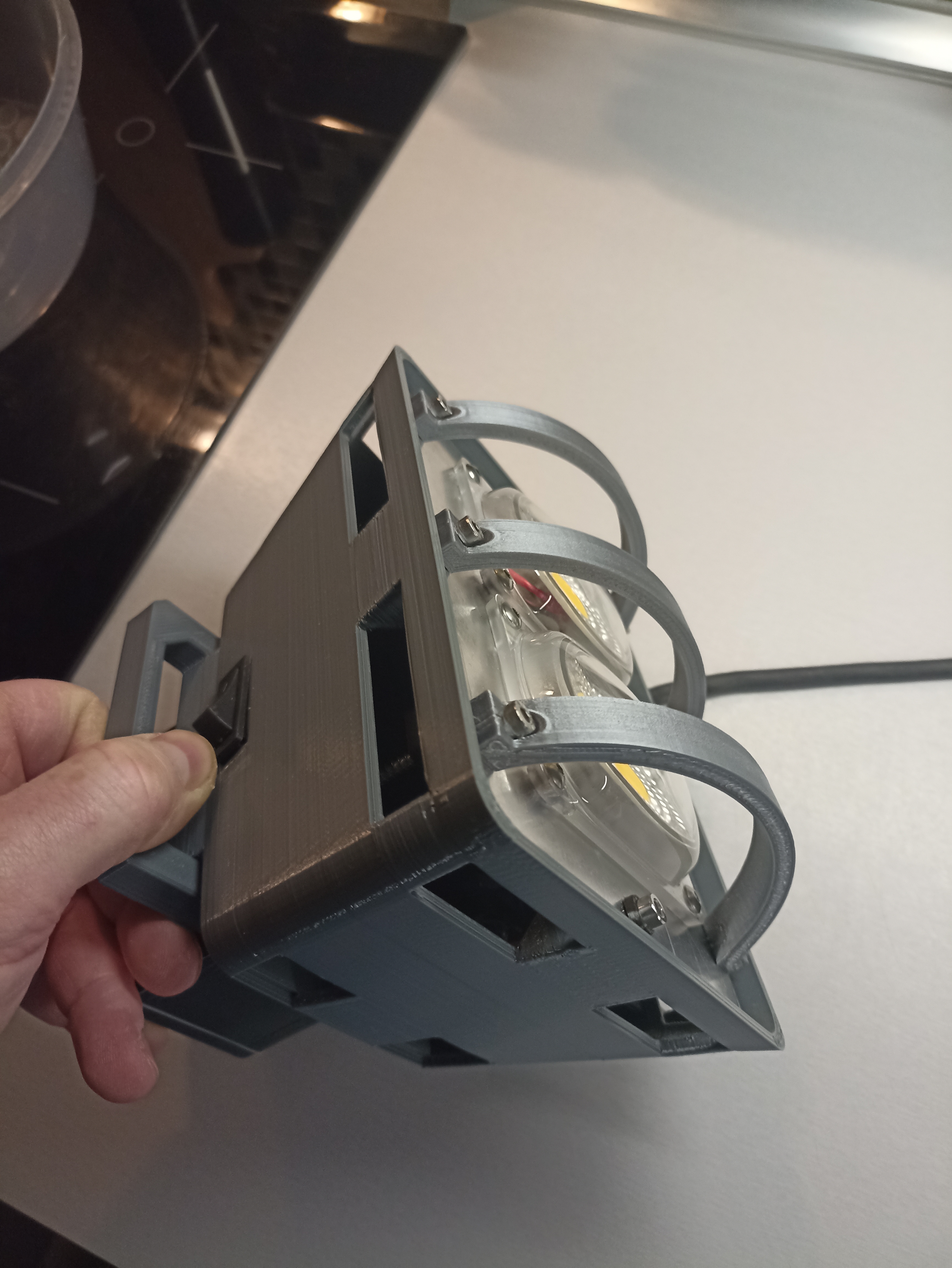 Led halogen — thumbnail 2