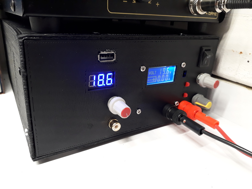 Triple lab power supply