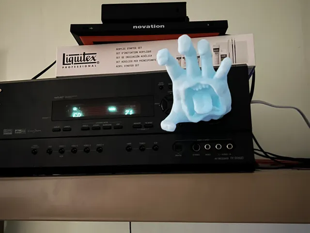 screaming hand stereo knob