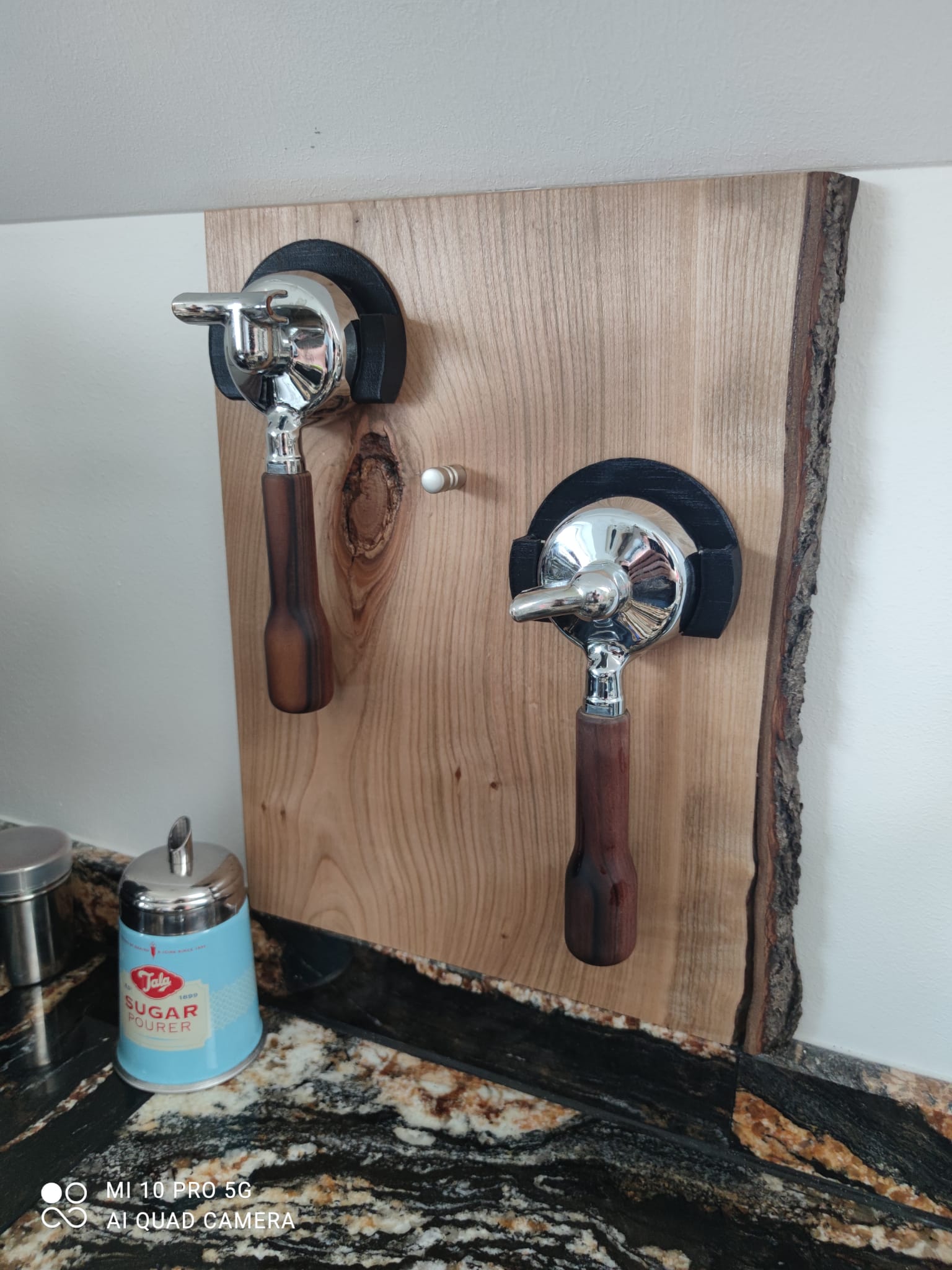 Espresso filter holder wall-mount
