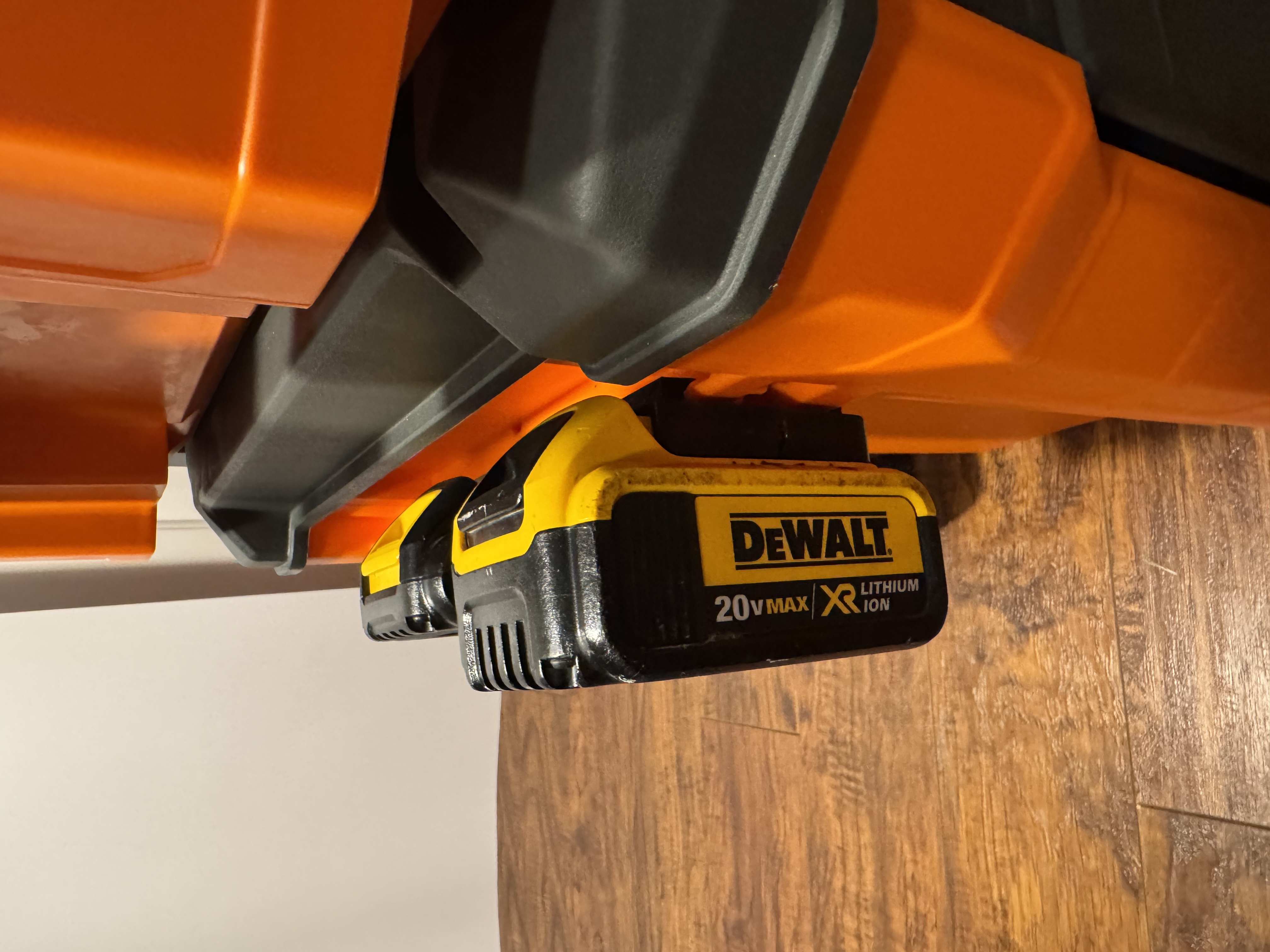 Klein MODBox DeWALT 20V Battery Adapter